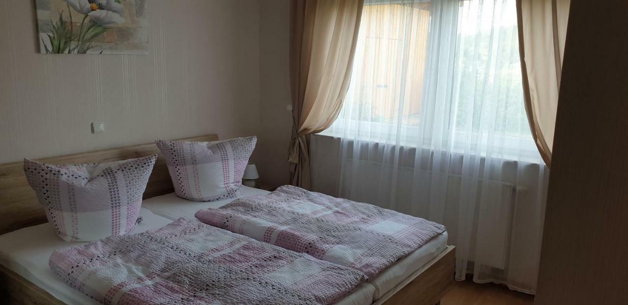 Appartement Haus Anna à Kelberg Extérieur photo